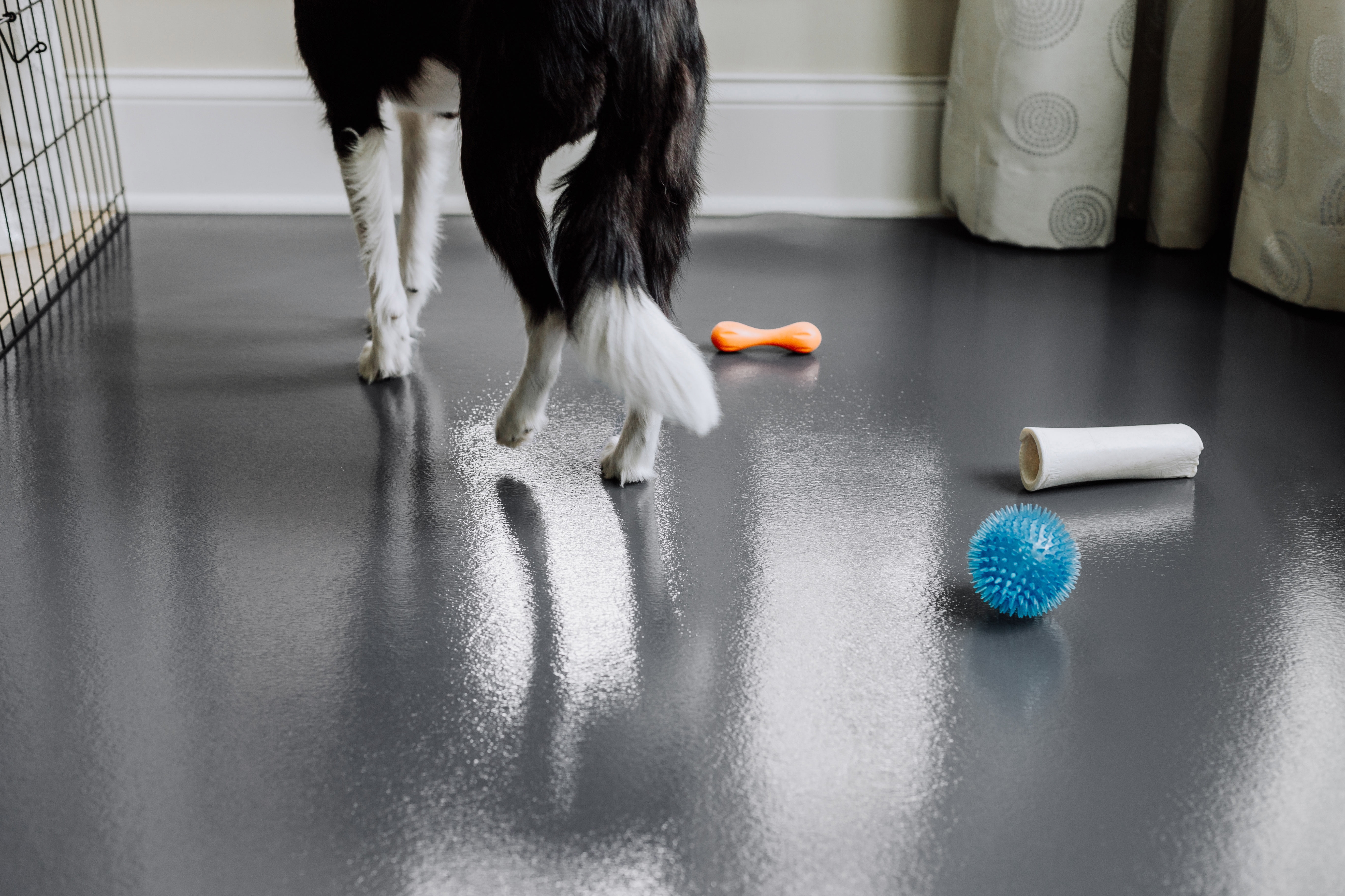 G-Floor 7.5' x 17' Ceramic Texture Vinyl Indoor Pet Mat & Indoor Carpet Protector, Slate Grey