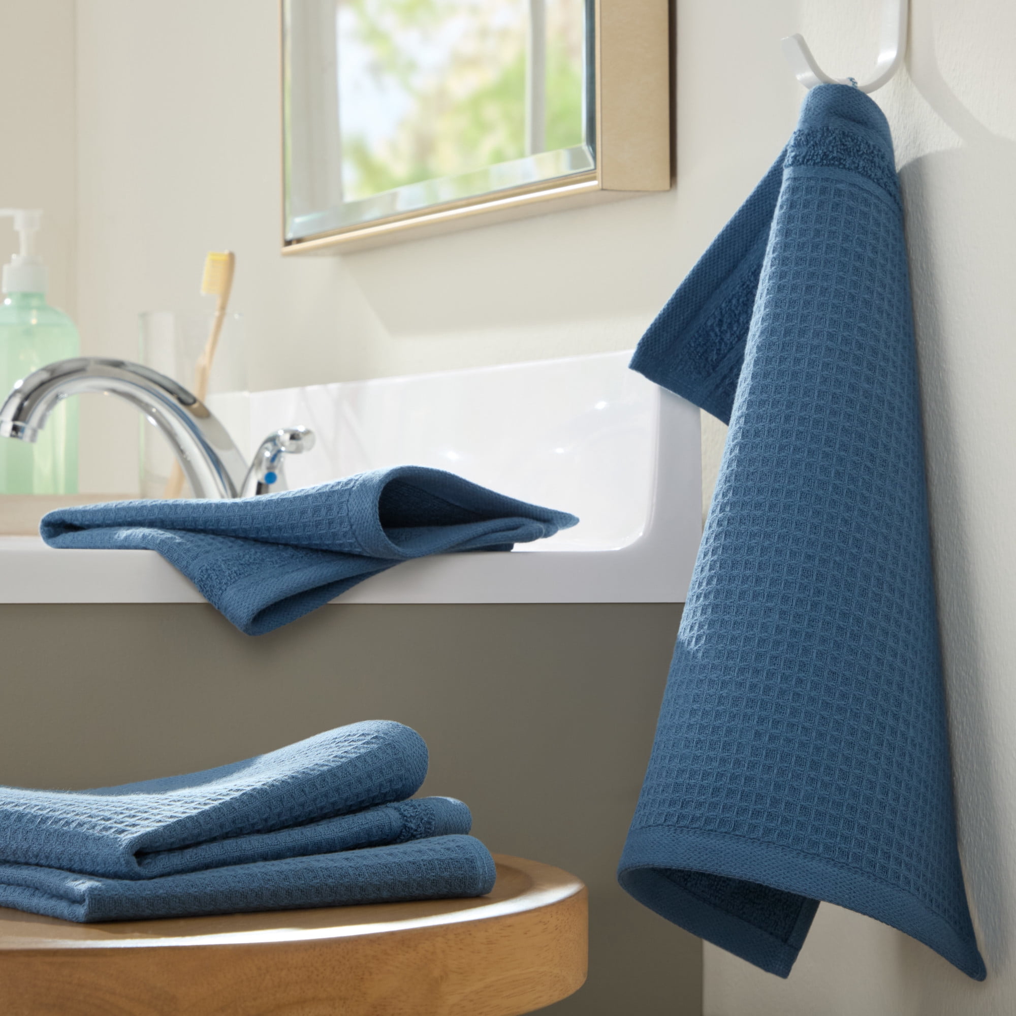 TOWN & COUNTRY BASICS 4-Piece Waffle Woven Terry Stripe Washcloth Set, 13"x13", 100% Cotton, Quick Dry, Blue