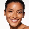 thumbnail image 4 of Base de maquillaje Shiseido RevitalEssence Skin Glow SPF 30 420 Bronze, 4 of 5