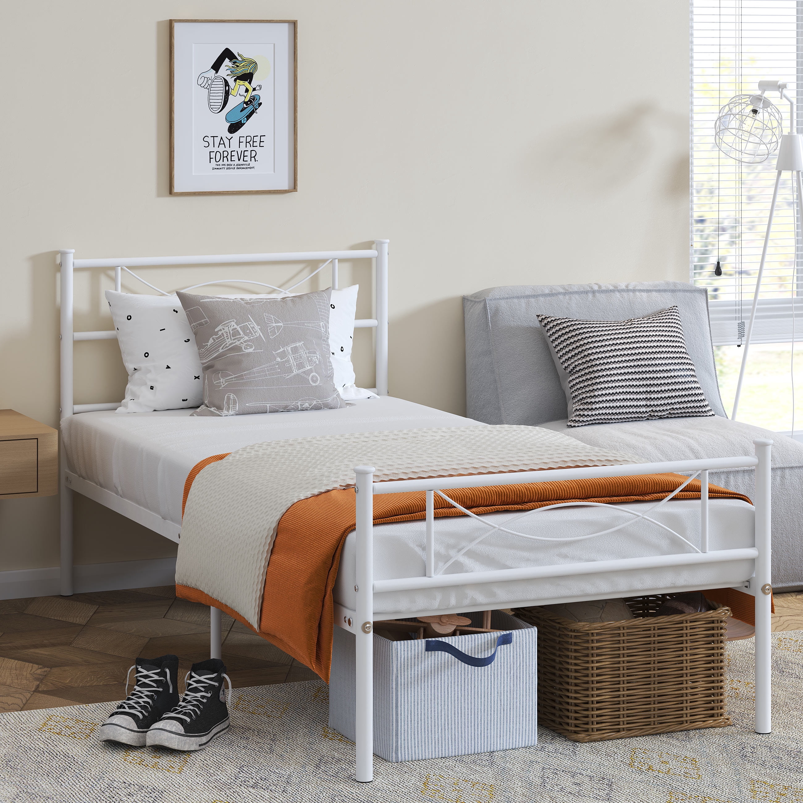 Mintazer Kids Twin Metal Platform Bed Frame with Cute Bowknot Headboard & Footboard for Boys Girls Teens, White