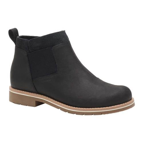 chaco chelsea boots