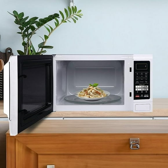 Refurbished - Magic Chef 1100W Oven, 1.6 cu. ft, White Microwave