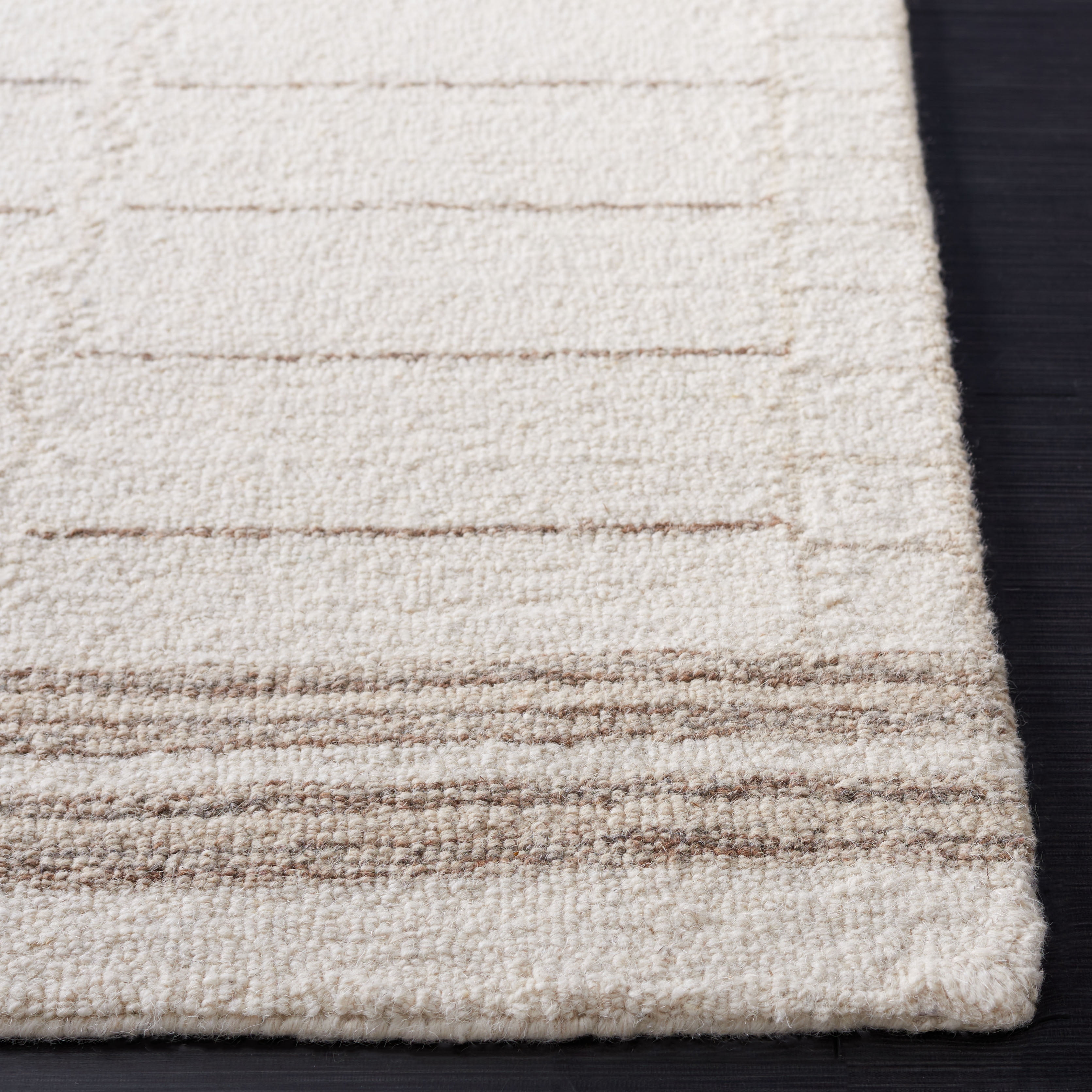 Safavieh Metro Anrai Geometric Area Rug, Ivory/Brown, 8' x 10'