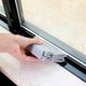 thumbnail image 4 of Cepillo de limpieza de ranuras que limpia todos los rincones y espacios, cepillo de limpieza de ranuras para ventanas, herramientas de limpieza para cocina, puerta de baño, multifuncional, 3 uds., 4 of 5