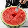 thumbnail image 3 of Cortador de Frutas de Acero Inoxidable, Herramienta Plegable para Rebanar Tenedores de Sandía, Rebanador de Tenedores de Frutas Plegables de Doble Cabezal, 3 of 5