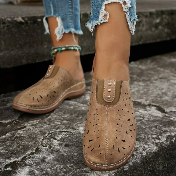 RUIYANQI Women's Perforated Leather Mules Slip On Design Studded Decor Open Back Footwear Comfortable Walking Shoes Trendy Fashion Casual Clogs Khaki Women Sandals
