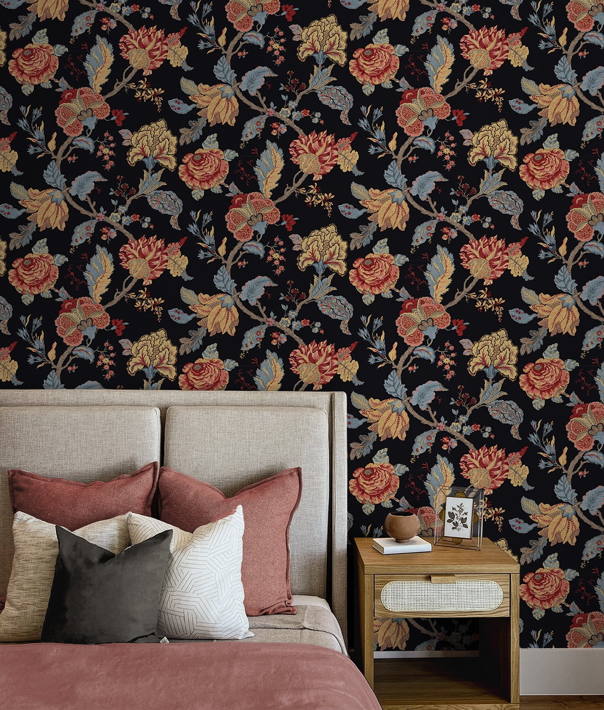 Seabrook Designs  Lana Jacobean Prepasted Wallpaper 20.5 in W x 33 ft. L - Ebony