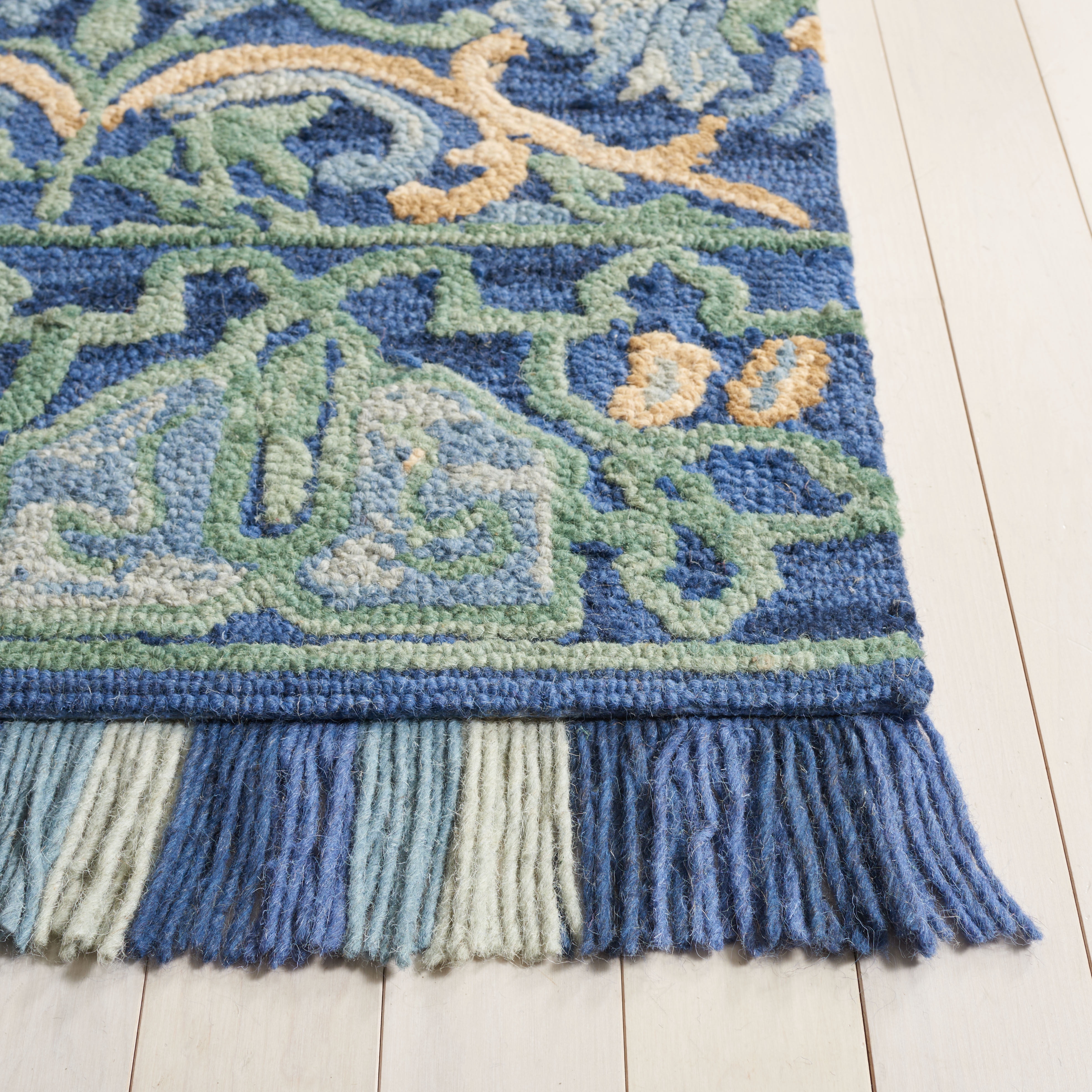 SAFAVIEH Blossom Abram Geometric Area Rug, Navy/Green, 4' x 4' Square