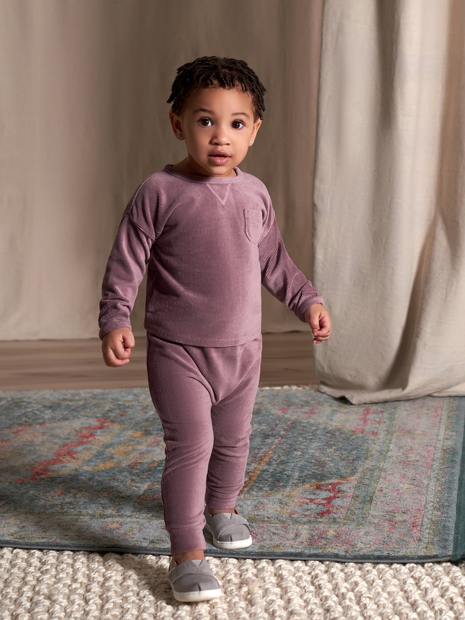 Modern Moments by Gerber Baby Boy or Girl Gender Neutral Long Sleeve Velour Top & Pant, 2-Piece Outfit Set, Sizes 0/3-24 Months