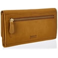 thumbnail image 2 of Organizador billetera Timberland de cuero con protección RFID, color trigo, 19x11x2 cm, 2 of 6