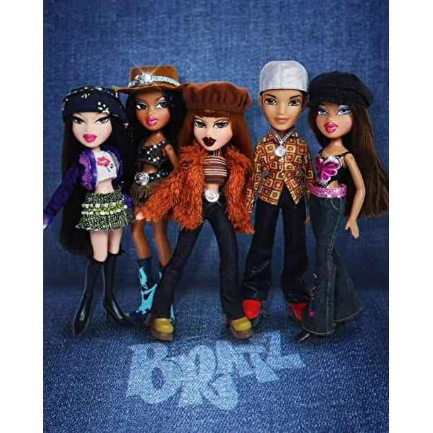 Bratz Original Fashion Doll Kumi with 2 Outfits and Poste 
