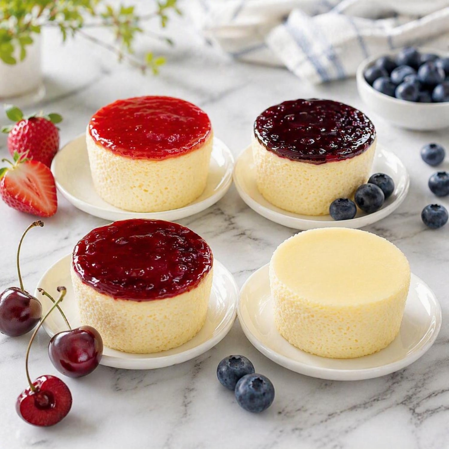 Junior's Little Fellas Strawberry Topped New York Style Cheesecake, 4 oz, Frozen