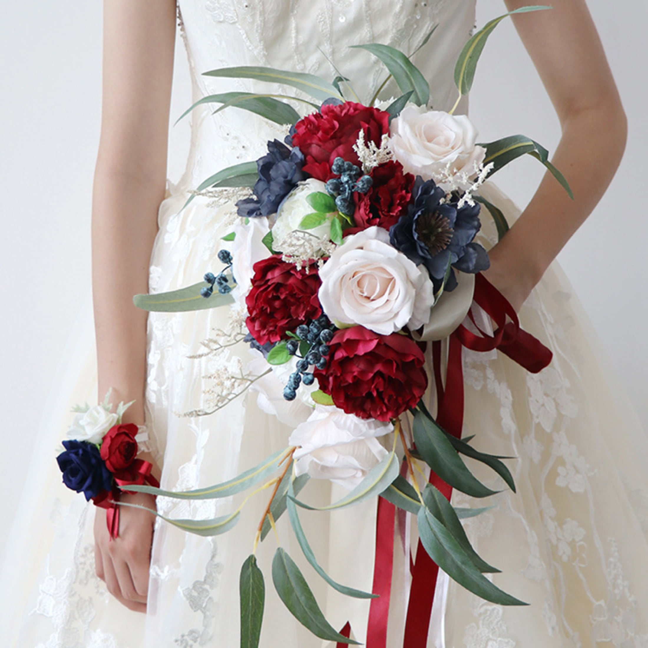 ychon bride holding bouquet simulation plant