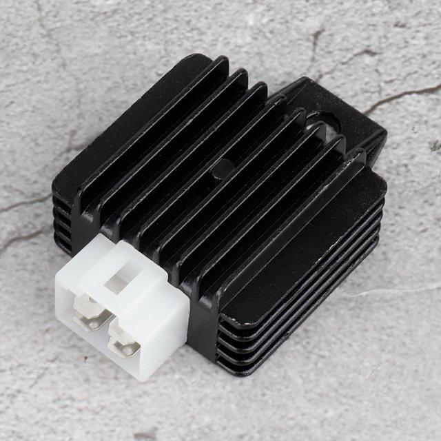 Ccdes Voltage Rectifier, Regulator Rectifier,12V Full Wave Voltage Regulator Rectifier Fit for GY6 50cc-150cc Motorcycle