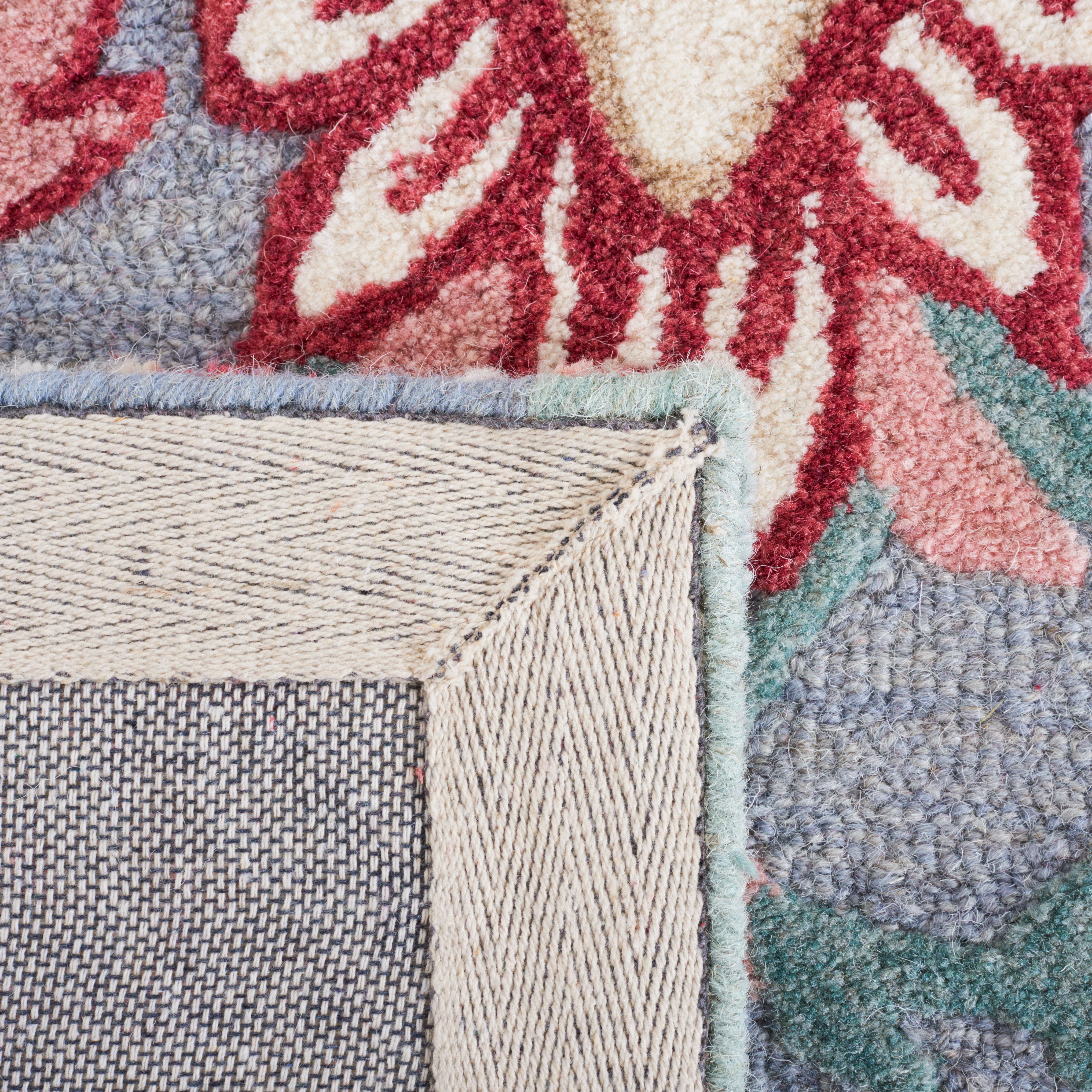SAFAVIEH Bellagio Vanessa Floral Wool Area Rug, Dark Gray/Ivory, 3' x 5'