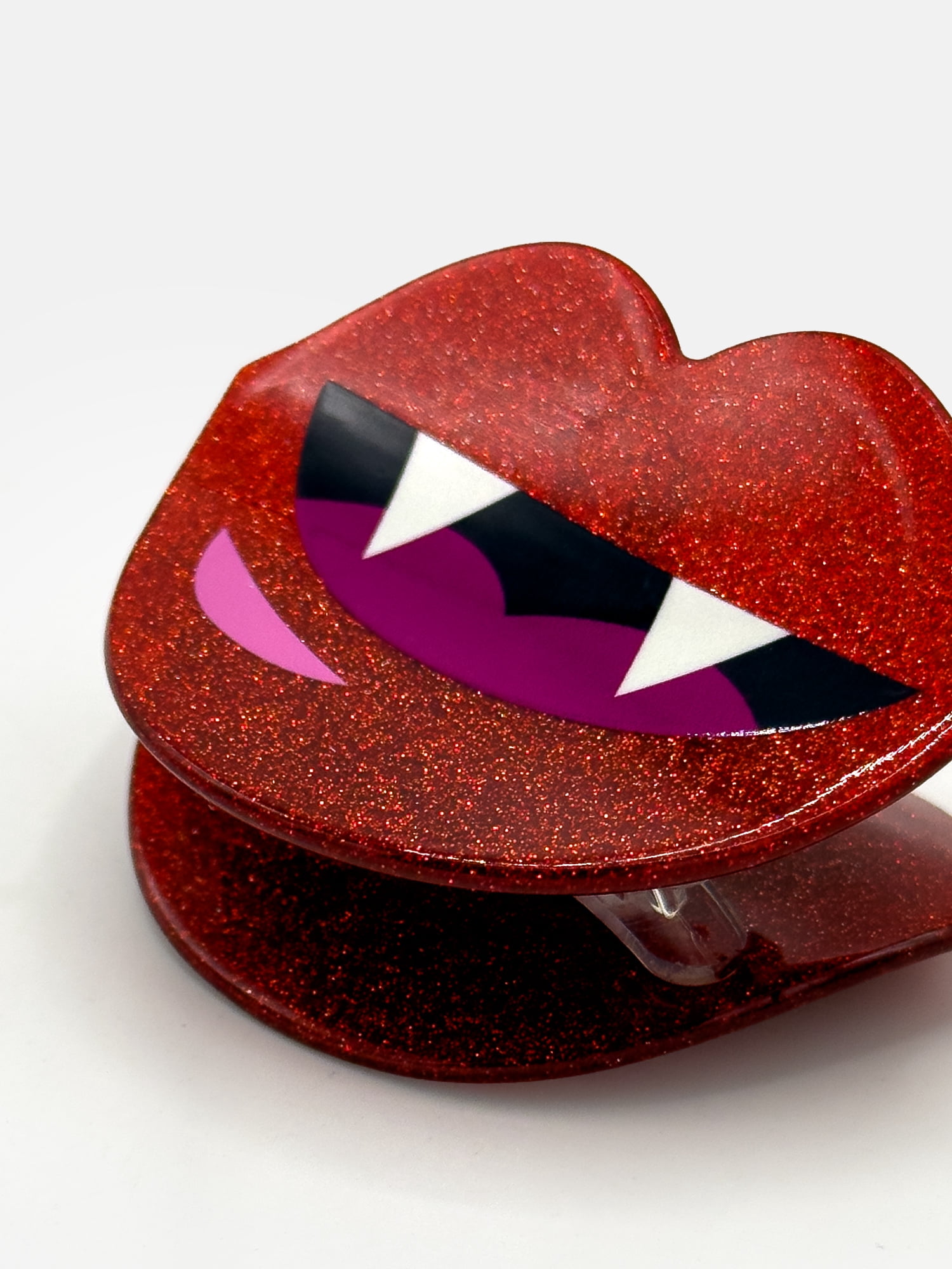 Way To Celebrate Vampire Teeth Acrylic Hair Claw, Red