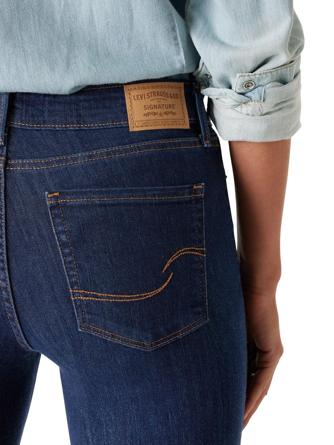 Levi Strauss Signature™ Women's Mid Rise Bootcut Jeans