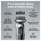 thumbnail image 2 of Maquinilla de afeitar eléctrica Braun Series 7 7020s Flex para hombre plateada, 2 of 8