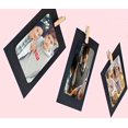 thumbnail image 4 of Set de marcos de fotos Perfect 4U de papel negro de 10 x 15 cm (paquete de 40), 4 of 7