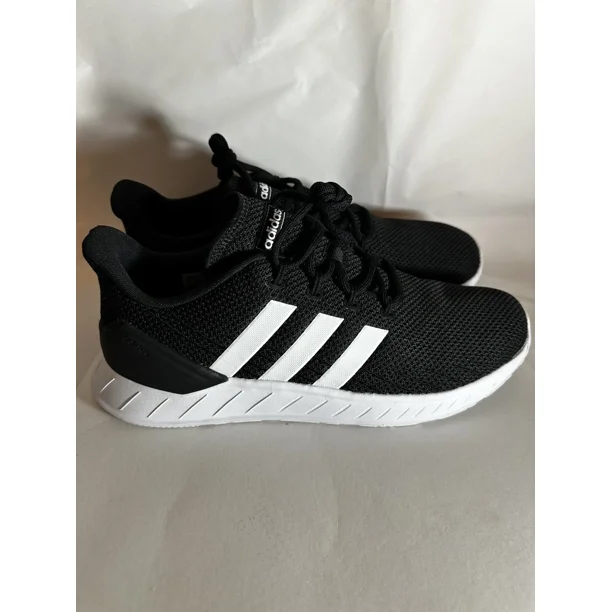 NIB Adi-das Mens Questar Flow NXT Sports Casual Shoes Trainers Black White 11.5