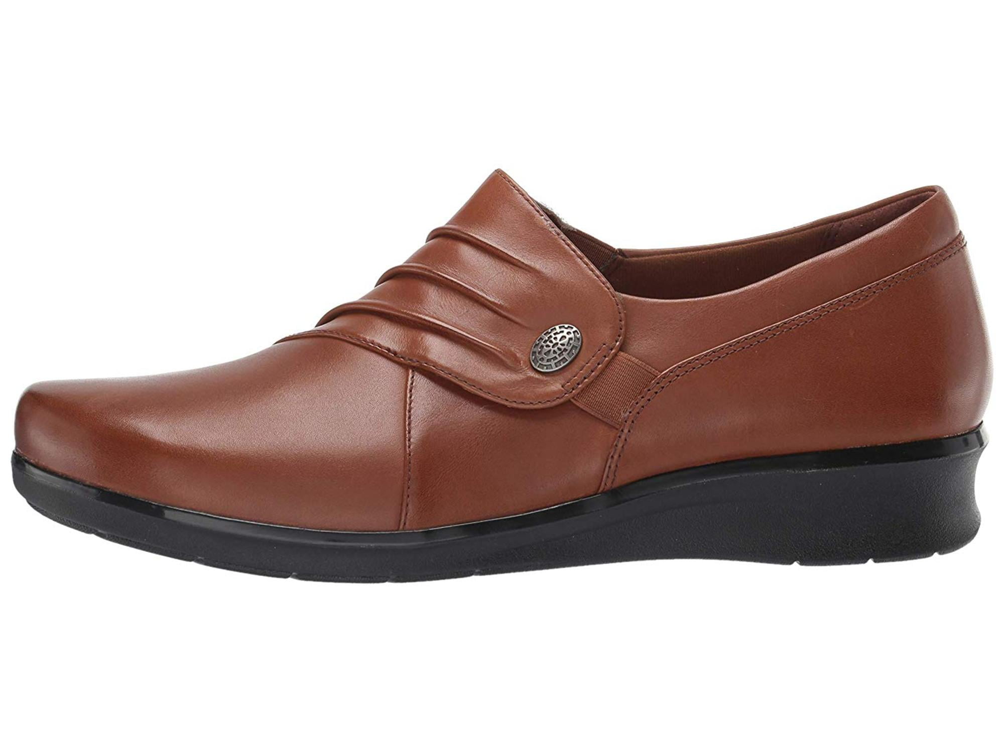 Clarks Womens Hope Roxanne Almond Toe Loafers