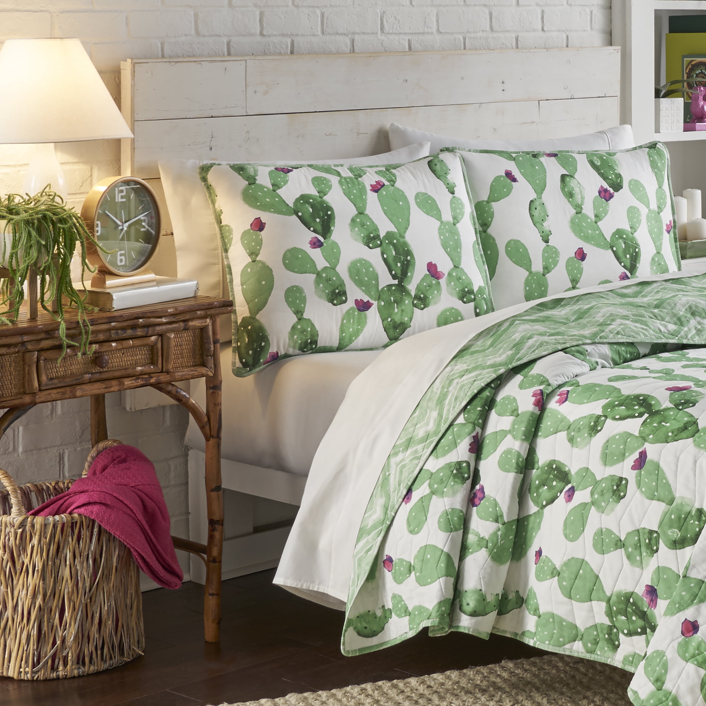 Vue Otto Reversible, Cactus Print, 3 Piece Quilt Set - Full/Queen - Green
