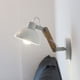 thumbnail image 3 of Luces solares para exteriores con sensor de movimiento, luces de seguridad con energía solar, reflector LED con detección de movimiento para patio de garaje, 3 of 5