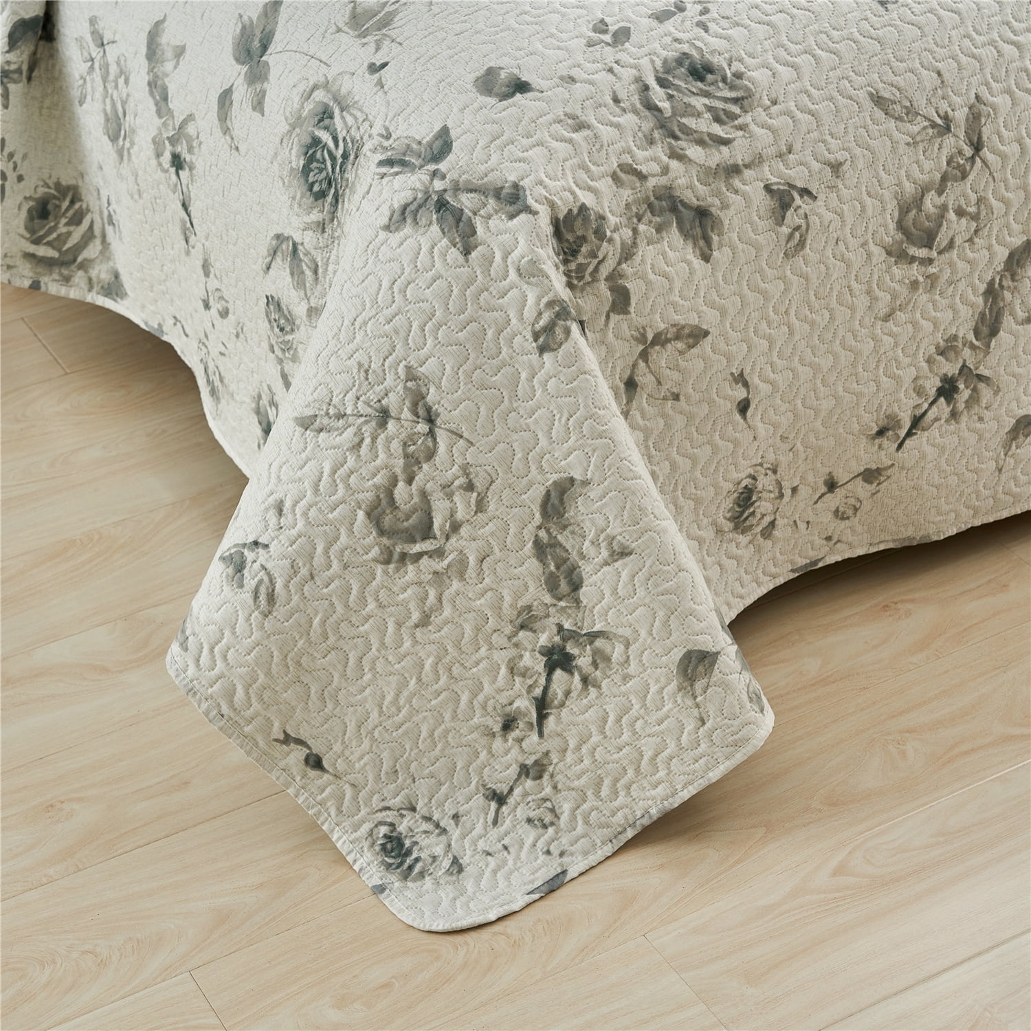 JML Quilt Set, Queen, Grey Flower, 3 Piece