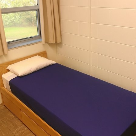 Ottomanson Twin-XL Zippered Mattress Encasement – Waterproof Mattress Protector & Breathable Cover