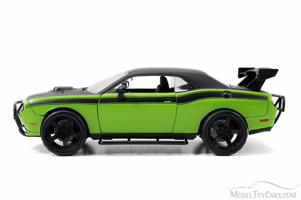 letty's dodge challenger srt8