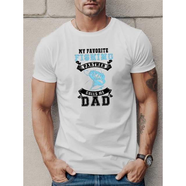 ''My Favorite Fishing Partner Calls Me Daddy'' Pattern Print Men's Short Sleeve Comfy T-shirt, Graphic Tee Men's Summer Clothes