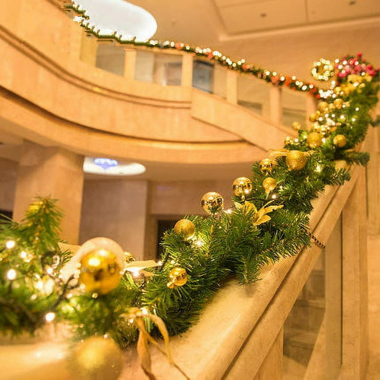 White garland 2024 with lights