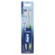 thumbnail image 1 of Cepillo de dientes Oral-B Essential Clean Medium, paquete de 2, 1 of 5
