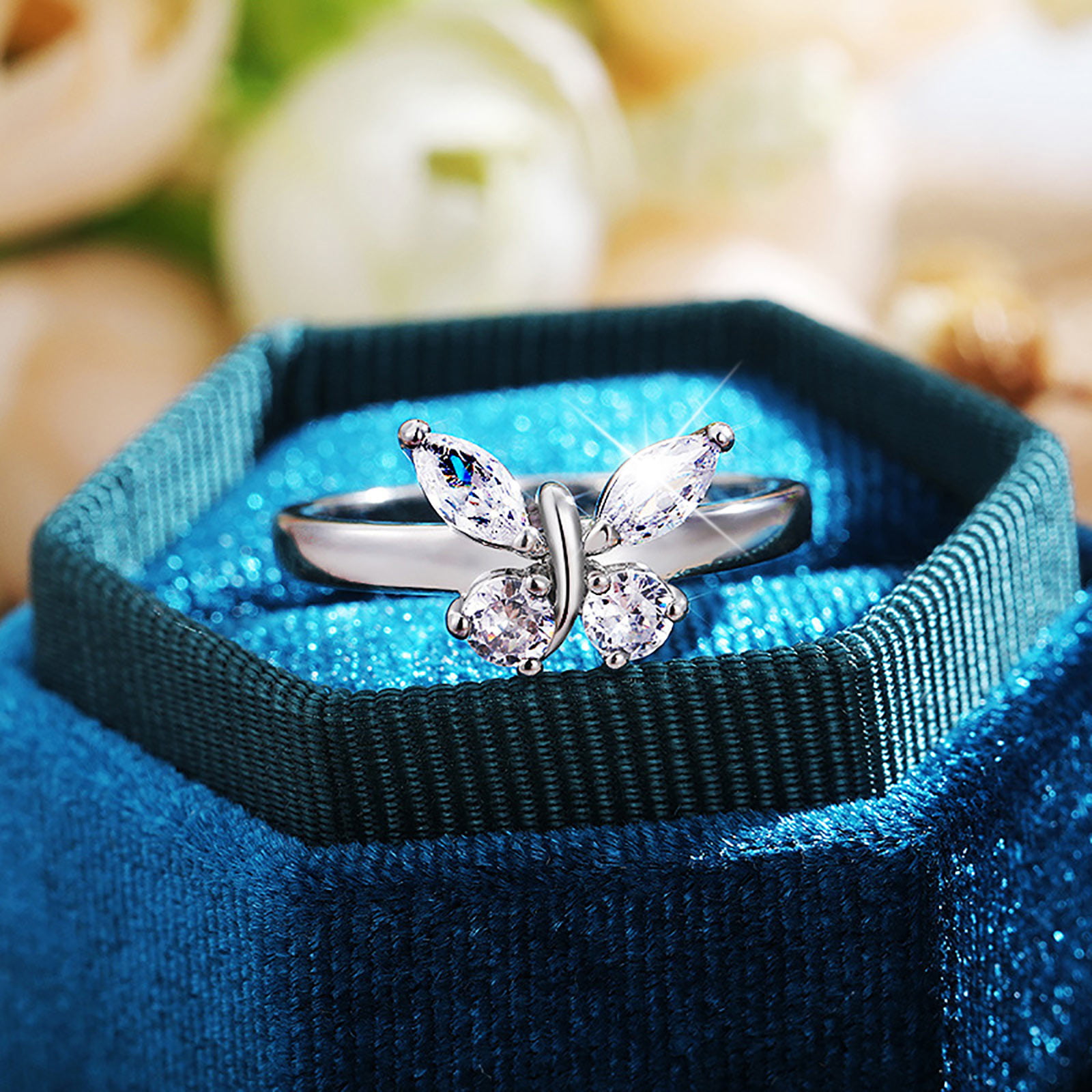 18k White Gold Diamond Butterfly Ring - D09MK5XV