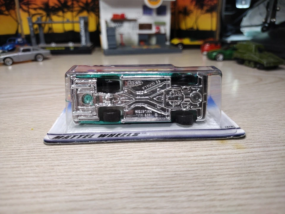 Hot Wheels Low 'N Coil Series '59 Impala Malaysia Turquoise