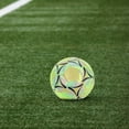 thumbnail image 2 of Balón de fútbol que brilla en la oscuridad Balón de fútbol profesional de grado de partido para entrenamiento Balón de fútbol luminoso para juegos nocturnos Fútbol que brilla en la oscuridad, 2 of 7