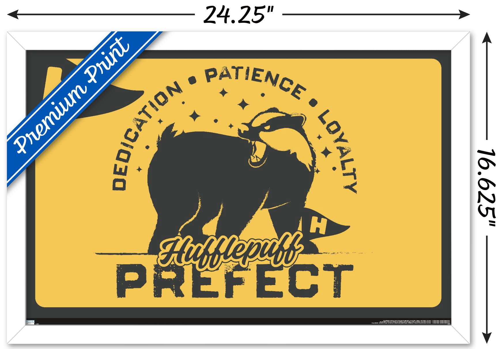 The Wizarding World: Harry Potter - Hufflepuff Clubhouse Crest Wall Poster, 14.725" x 22.375" Framed