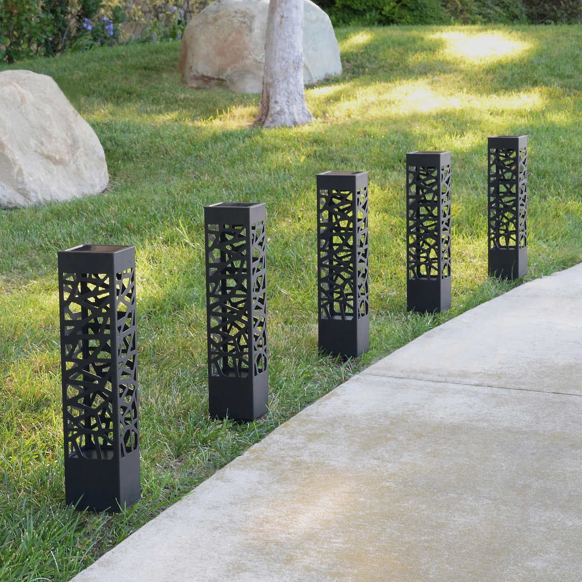 Tommy Bahama Solar Bollard 20 Lumen Landscape & Walkway Lights, 5 Pieces