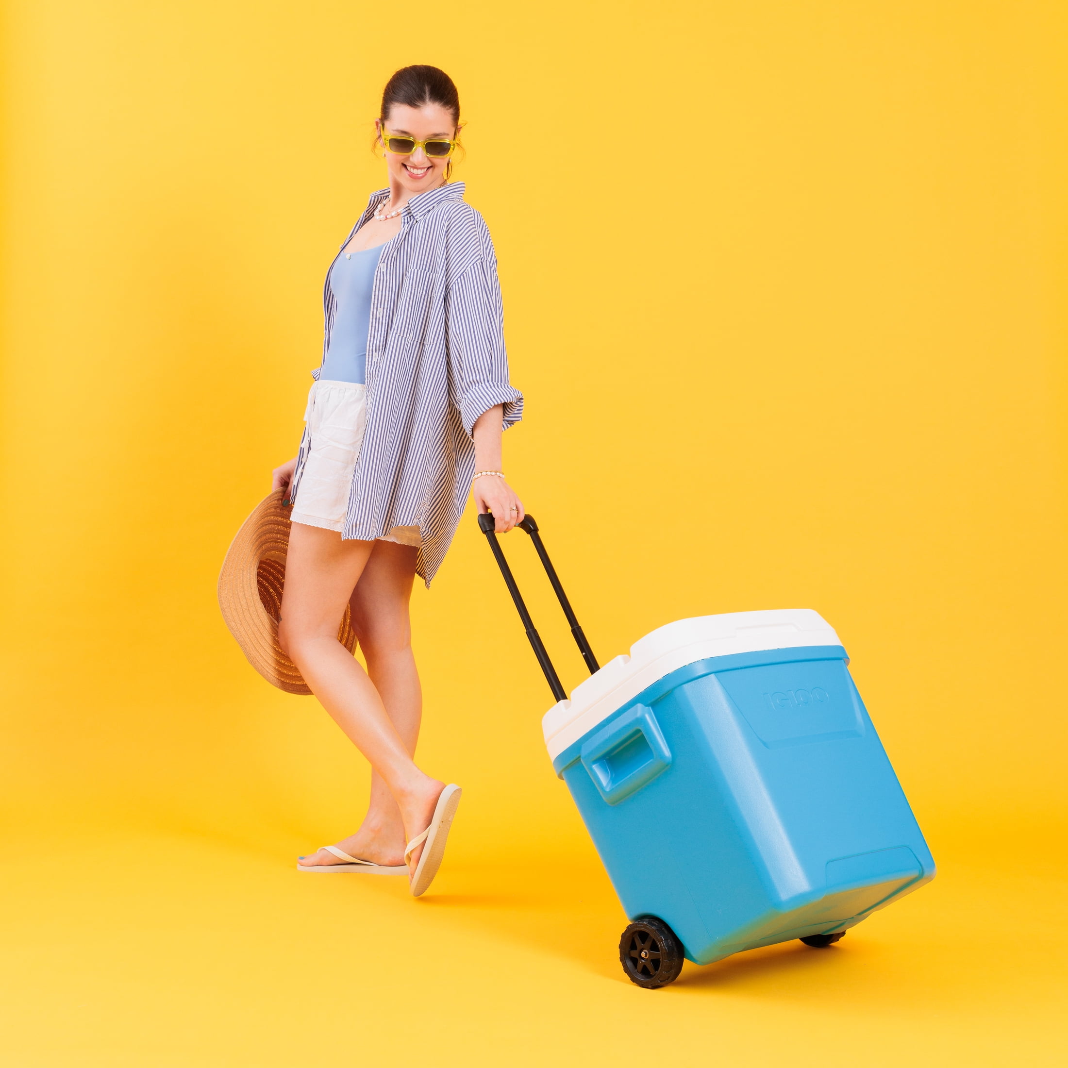 Igloo 60 QT Laguna Ice Chest Cooler with Wheels, Cyan Blue