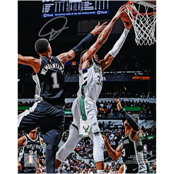 Giannis Antetokounmpo Milwaukee Bucks Autographed 8" x 10" Dunk vs. San Antonio Spurs Photograph - Fanatics Authentic Certified