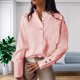 thumbnail image 5 of Blusas y blusa para mujer con cuello alto Rosado Zulema Camisa de señoras, 5 of 8