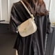 thumbnail image 5 of Bolso de hombro mini bolso de mano de PU bolso de mano de moda para mujer bolso de sillín de color sólido cartera blanca, 5 of 5