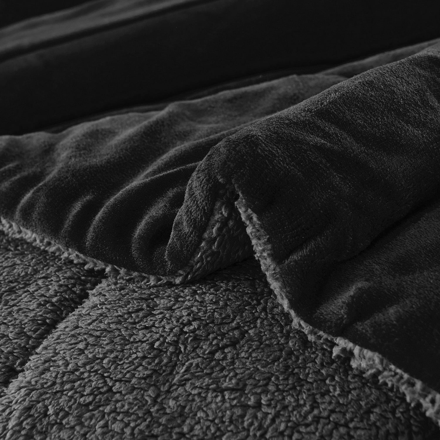 JML Sherpa Fleece Bed Blankets, Black Thick Warm Borrego King Blanket for Bed, 79"x91"