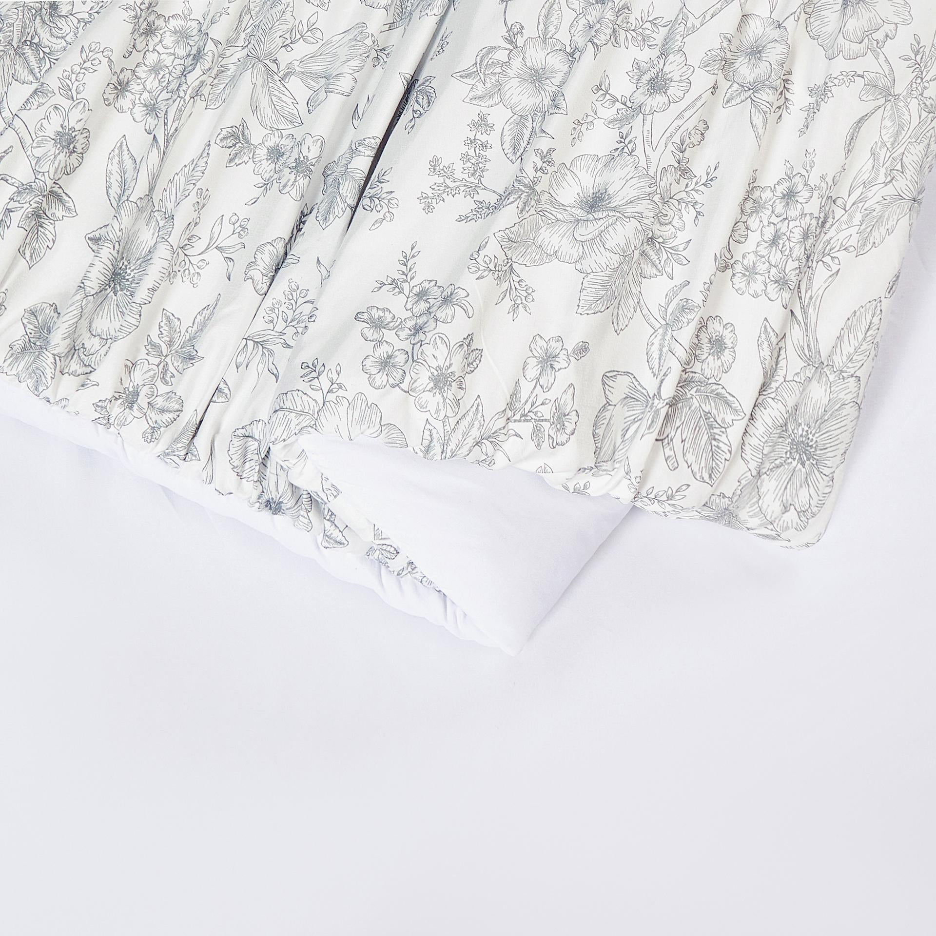 Floral Toile Ruched Textured 3-Piece Gray/White Comforter Set - All Ages, Full/Queen