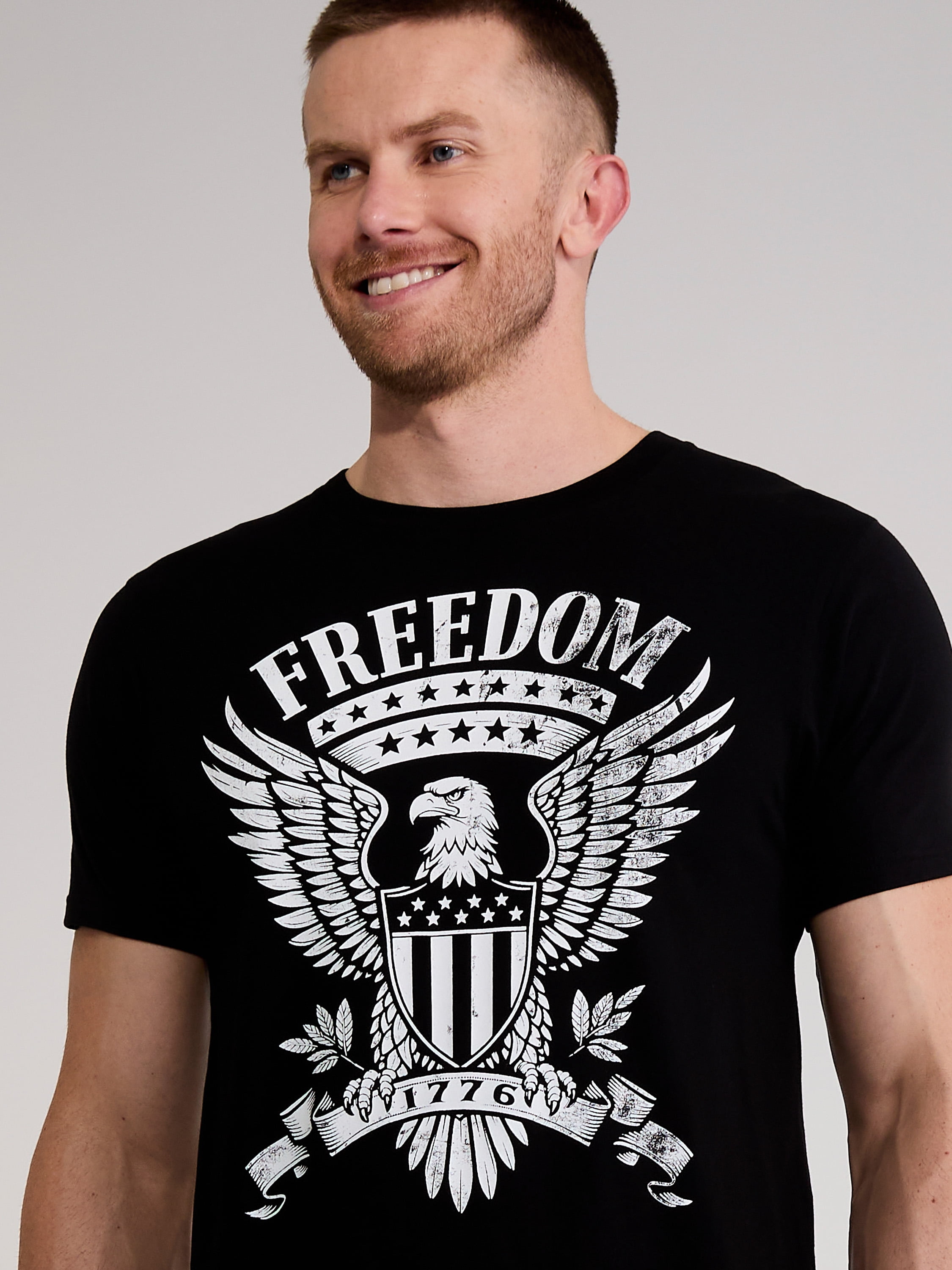 Men’s and Big Men's 4th of July USA Freedom Eagle Americana Graphic Tee Shirt by Way to Celebrate, Sizes XS-3XLT