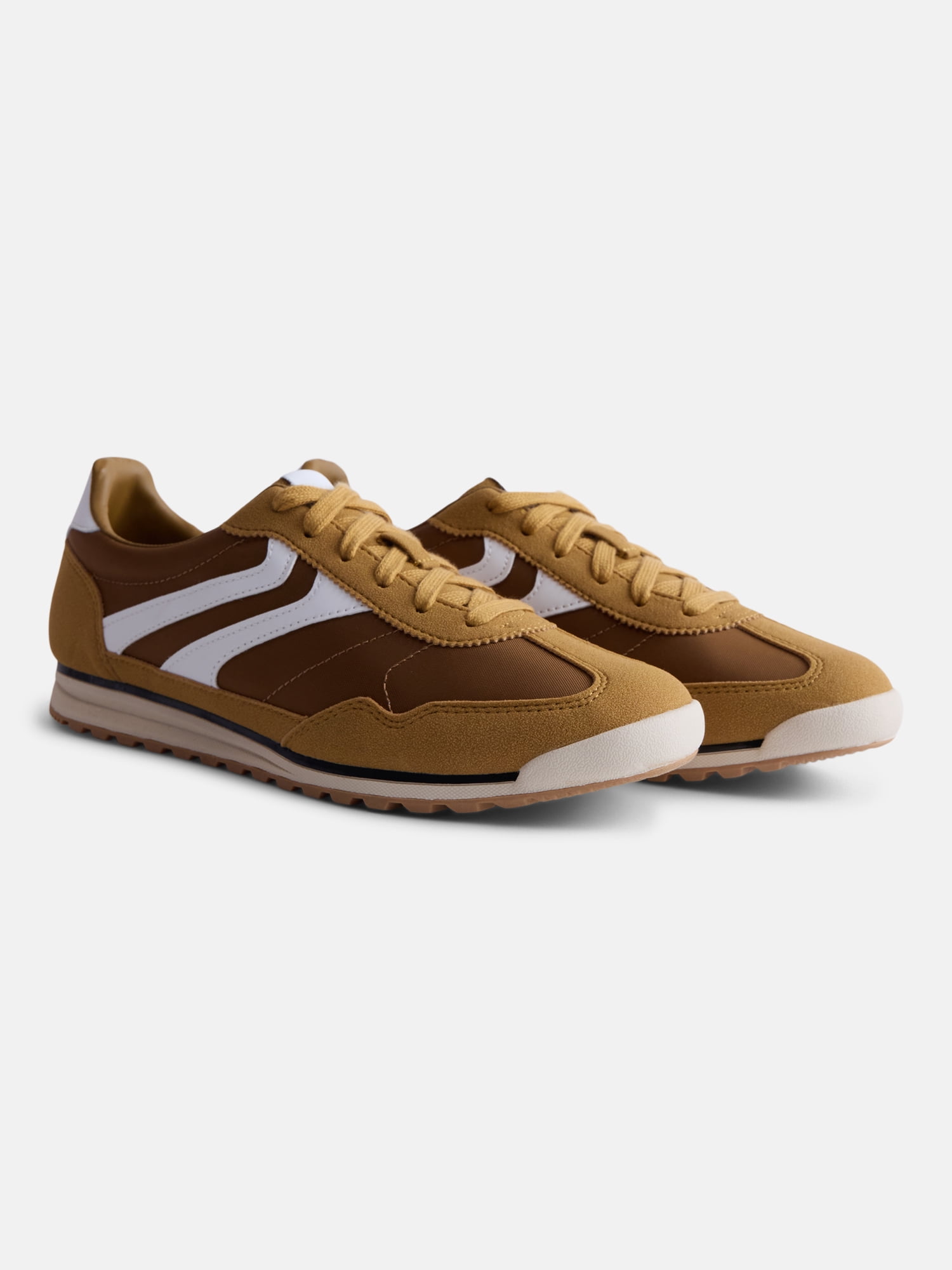 No Boundaries Women's Faux Leather and Suede Retro Inspired Lace Up Sneakers