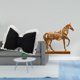 thumbnail image 2 of Cojín moderno para decoración del hogar con diseño de escultura de animal, cómodo cojín para sofá y mesita de noche con motivo de figura de caballo pa, 2 of 8