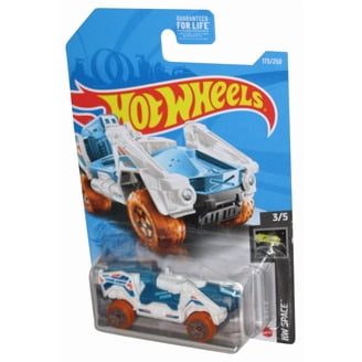 Hot Wheels HW Screen Time 3/10 Hello Kitty White Kool Kombi Toy