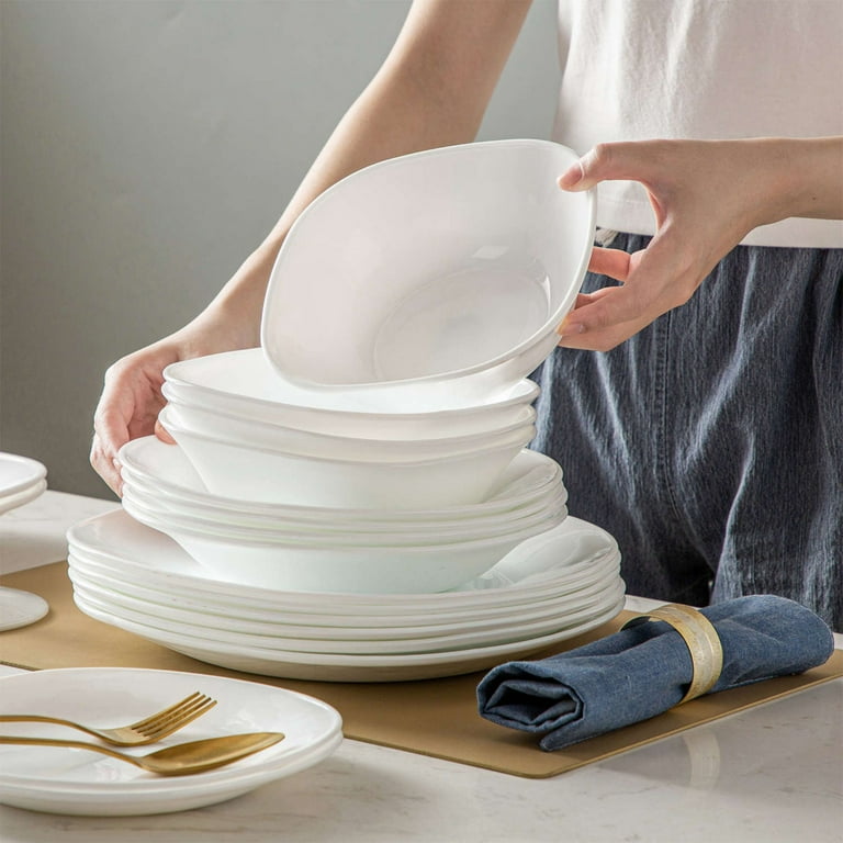 MALACASA 24-Piece White Porcelain Dinnerware in the Dinnerware