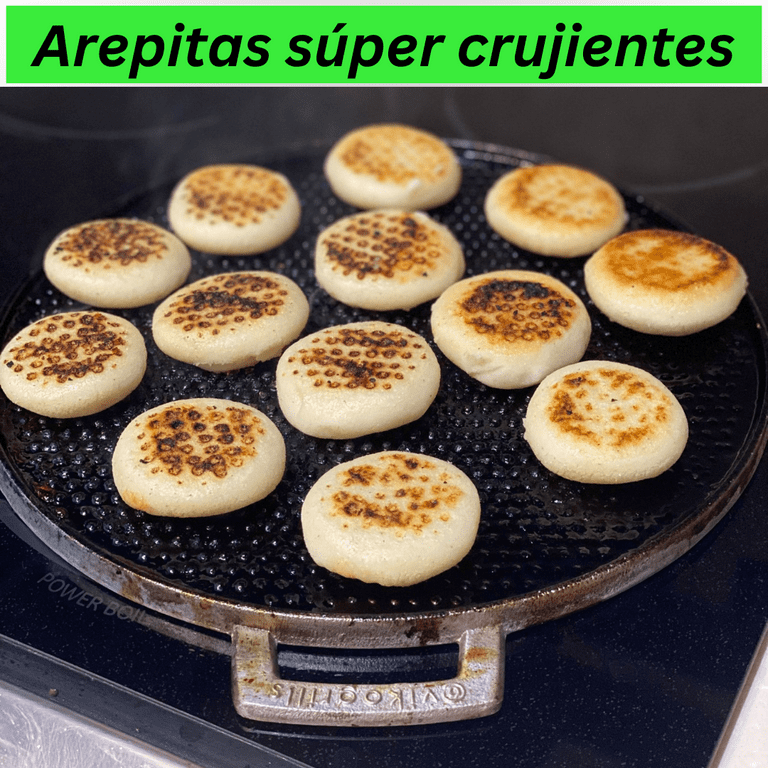 Fast delivery, order today Arepas Famosas budare Stock Photo, budare for  arepas 